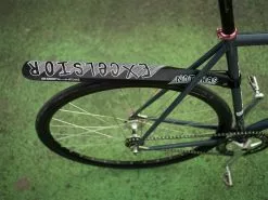 Ass-savers Fendor Bendor Spatbord - Zwart/Wit -Goedkope Mountainbikes Winkel 0035596 fendor bendor regular x chas