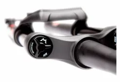 Voorvork Marzocchi Bomber Z2 E-Bike Rail 27.5 '' | Boost 15x110mm | 44mm Offset | Black 2021 -Goedkope Mountainbikes Winkel 18578465fca56e18d0c42.18765234