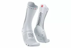Paar Compressport Pro Racing Socks V4.0 Bike White