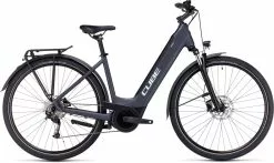 Cube Touring Hybrid ONE 625 Grey N White E-Bike Trekkingfiets Lage Instap