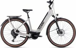 Cube Touring Hybrid Pro 625 Pearlysilver N Black E-Bike Trekkingfiets Lage Instap