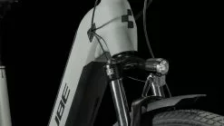 Cube Kathmandu Hybrid ONE 750 Swampgrey N Black E-Bike Trekkingfiets Lage Instap -Goedkope Mountainbikes Winkel 631173E Cube Kathmandu Hybrid ONE 750 swampgrey n black 2023 E Bike Trekkingrad Tiefeinsteiger 5 1280x1280