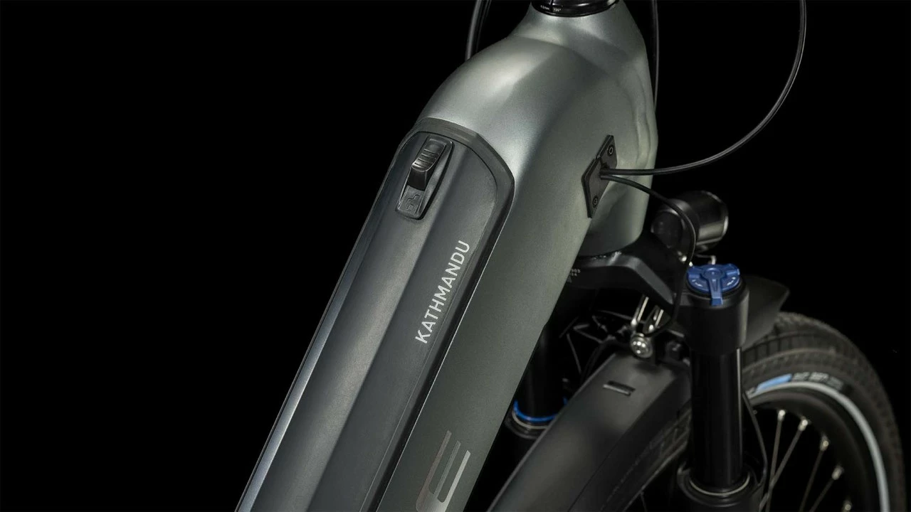Cube Kathmandu Hybrid Pro 625 Flashgrey N Metal E-Bike Trekkingfiets Lage Instap 2 Cube Kathmandu Hybrid Pro 625 Flashgrey N Metal E-Bike Trekkingfiets Lage Instap - Afbeelding 2
