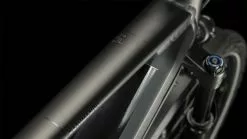 Cube Kathmandu Hybrid SLT 750 Black N Metal E-Bike Trekkingfiets Heren -Goedkope Mountainbikes Winkel 631353 Cube Kathmandu Hybrid SLT 750 black n metal 2023 E Bike Trekkingrad Herren 2 1280x1280