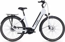 Cube Supreme Hybrid EXC 625 Flashwhite N Black E-Bike Trekkingfiets Lage Instap