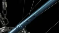 Cube Supreme Hybrid EXC 625 Blue N Black E-Bike Trekkingfiets Lage Instap -Goedkope Mountainbikes Winkel 632252E Cube Supreme Hybrid EXC 625 blue n black 2023 E Bike Trekkingrad Tiefeinsteiger 3 1280x1280