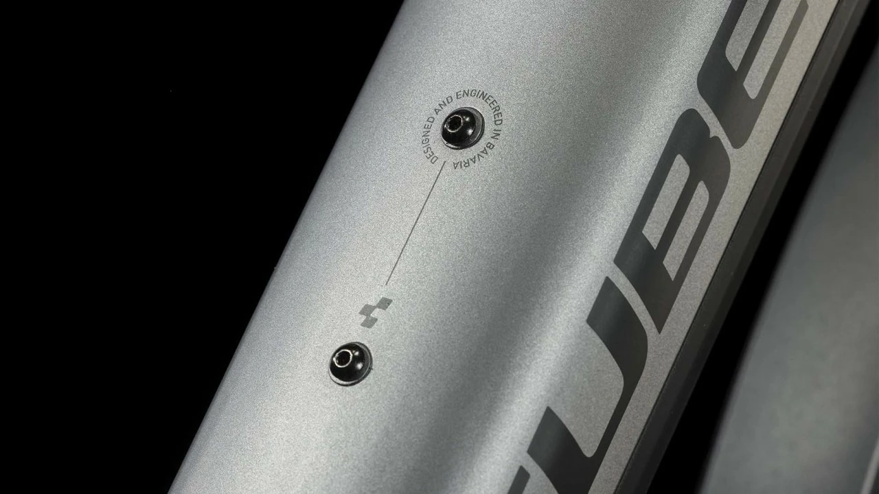 Cube Nuride Hybrid Performance 625 Allroad Graphite N Black E-Bike Trekkingfiets Heren 4 Cube Nuride Hybrid Performance 625 Allroad Graphite N Black E-Bike Trekkingfiets Heren - Afbeelding 4