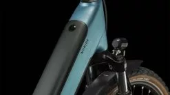 Cube Nuride Hybrid Performance 625 Allroad Metalblue N Red E-Bike Trekkingfiets Lage Instap -Goedkope Mountainbikes Winkel 632662E Cube Nuride Hybrid Performance 625 Allroad metalblue n red 2023 E Bike Trekkingrad Tiefeinsteiger 1 1280x1280