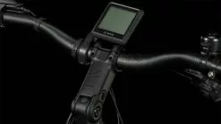 Cube Nuride Hybrid Pro 625 Allroad Black N Metal E-Bike Trekkingfiets Lage Instap -Goedkope Mountainbikes Winkel 632762E Cube Nuride Hybrid Pro 625 Allroad black n metal 2023 E Bike Trekkingrad Tiefeinsteiger 2 1280x1280