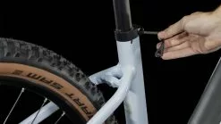 Cube Reaction Hybrid Pro 750 Flashwhite N Black E-Bike Hardtail Mountainbike Lage Instap -Goedkope Mountainbikes Winkel 634113E Cube Reaction Hybrid Pro 750 flashwhite n black 2023 E Bike Hardtail Mountainbike Tiefeinsteiger 5 1280x1280