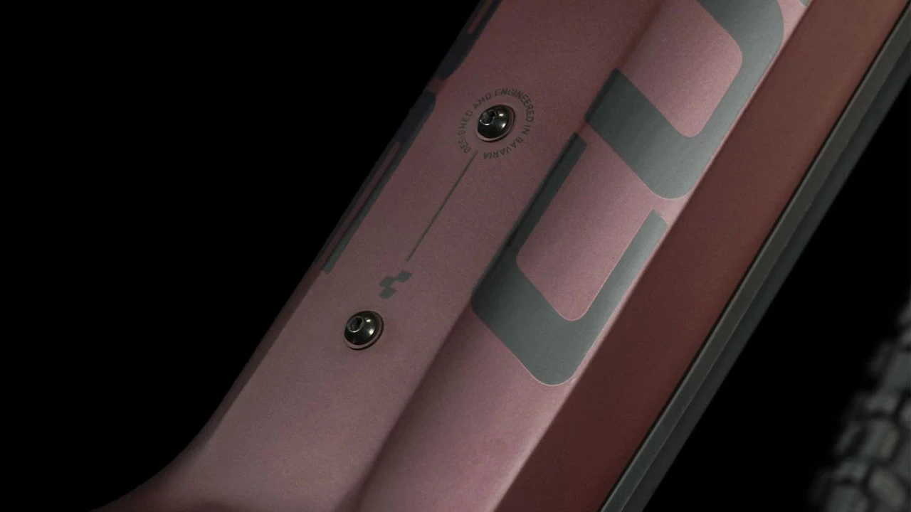 Cube Reaction Hybrid SLX 750 Rubyred N Black E-Bike Hardtail Mountainbike Lage Instap 3 Cube Reaction Hybrid SLX 750 Rubyred N Black E-Bike Hardtail Mountainbike Lage Instap - Afbeelding 3