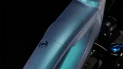 Cube Kathmandu Hybrid ABS 750 Smaragdgrey N Blue E-Bike Trekkingfiets Dames -Goedkope Mountainbikes Winkel 689803Z Cube Kathmandu Hybrid ABS 750 smaragdgrey n blue 2023 E Bike Trekkingrad Damen 2 1280x1280